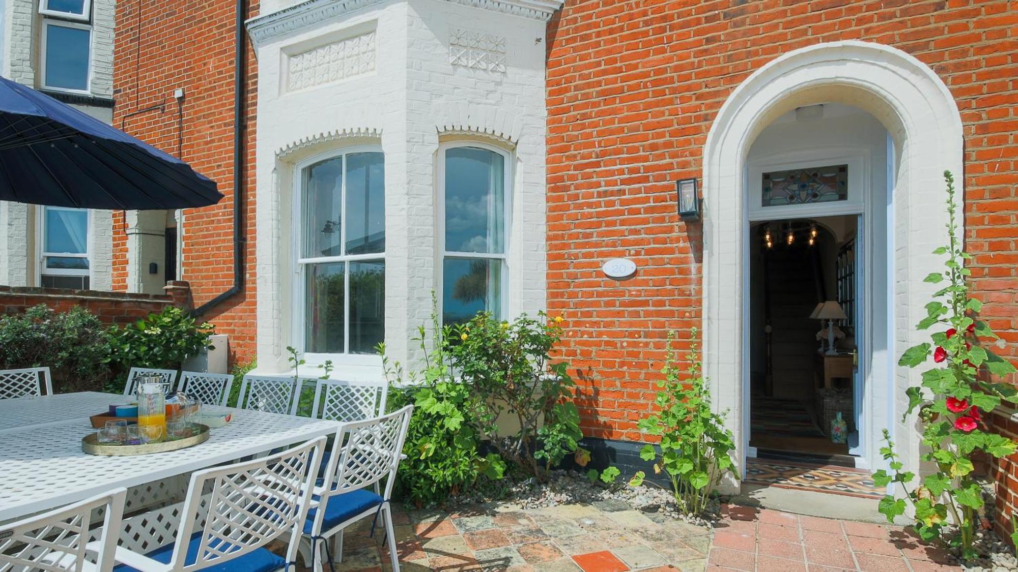 Northcliffe, Southwold Seafront Sleeps 14 Villa ภายนอก รูปภาพ